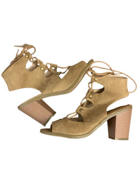 Soda tan lace up women’s size 10 heeled sandals